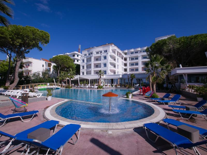 Почивка в Албания 5 нощувки на база All Inclusive Автобусна програма от София