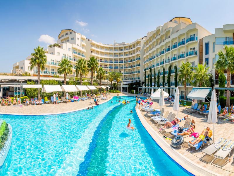 Лятно предложение в Хотел Sea Light Resort 5* в Кушадасъ