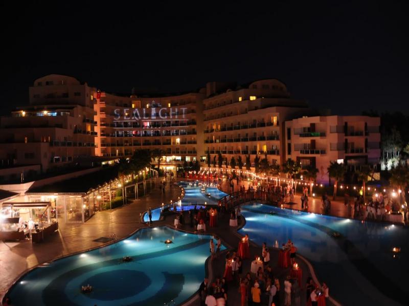 Лятно предложение в Хотел Sea Light Resort 5* в Кушадасъ