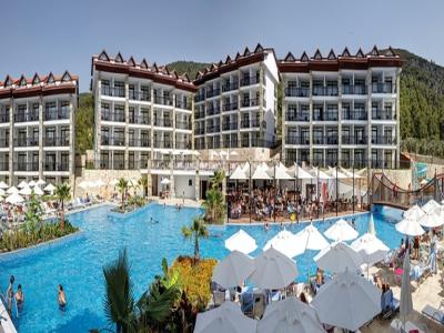 Майски празници в Хотел Ramada Resort Akbuk 4*, Дидим