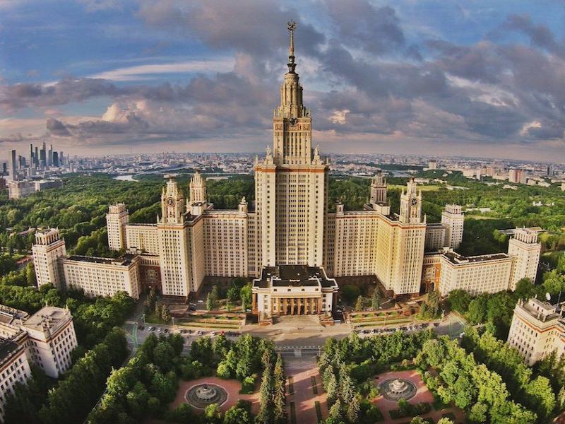 Уикенд в Москва