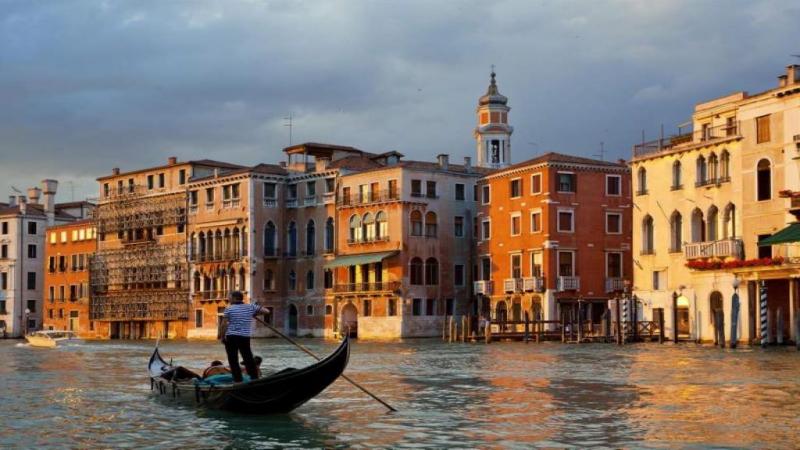 Туристическа обиколка във Венеция