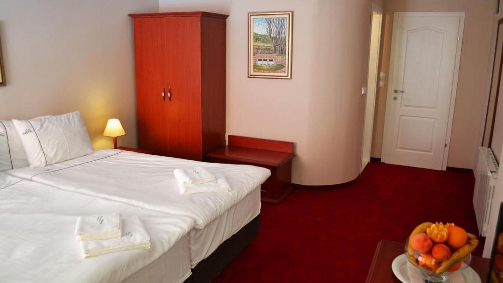Hotel Filip 4*, Охрид! 3 нощувки с автобус
