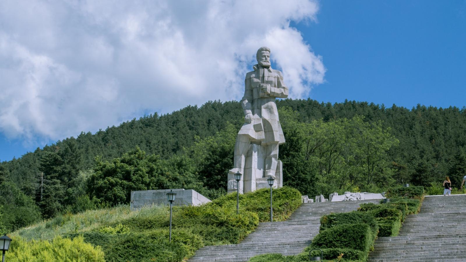 До Калофер, Шипка и Бузлуджа с Dary Travel