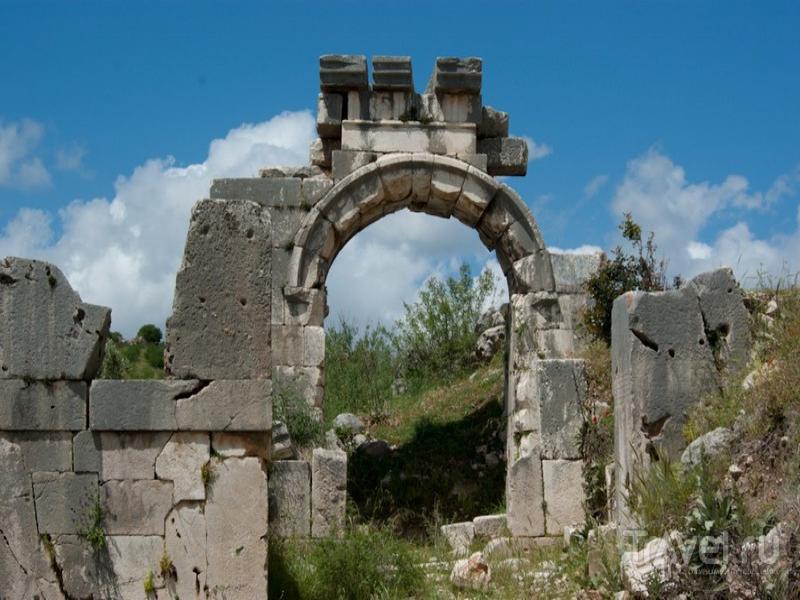 ДРЕВНА ЛИКИЯ и долината на пеперудите