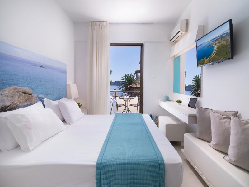 Sunrise Hotel - Ammouliani 3*
