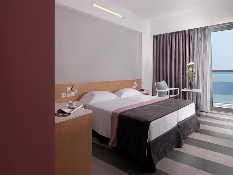 Нова година в Кавала, AIROTEL GALAXY 4*