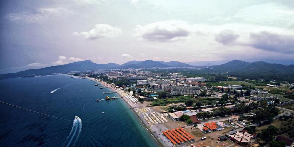 Armas Beach